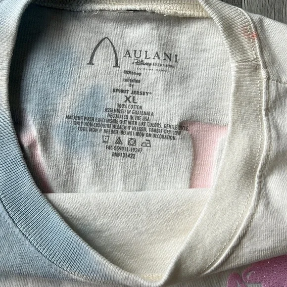 Disney Aulani Minnie Mouse Tie Dye Semi-Cropped Spirit Jersey EUC - Picture 5 of 5